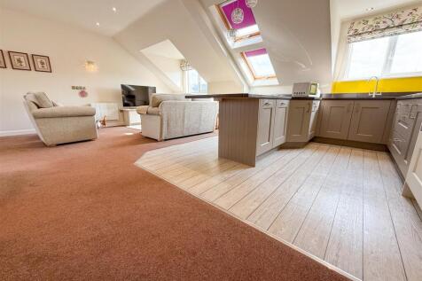 BREAKFAST KITCHEN AREA
