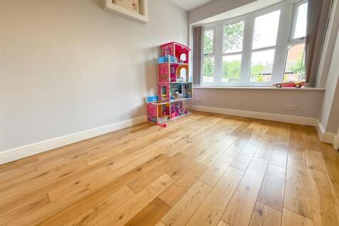 SNUG / PLAYROOM / OFFICE