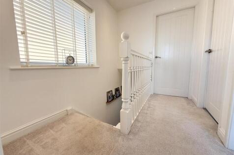 FIRST FLOOR LANDING AND STAIRS