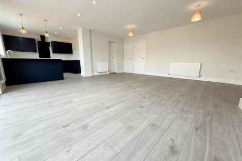 OPEN PLAN BREAKFAST KITCHEN FAMILY ROOM