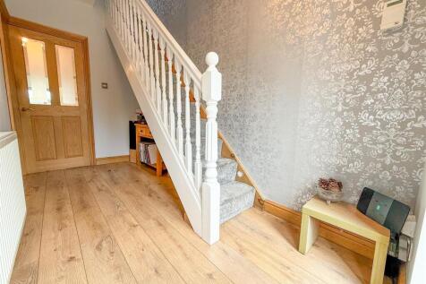 ENTRANCE HALLWAY