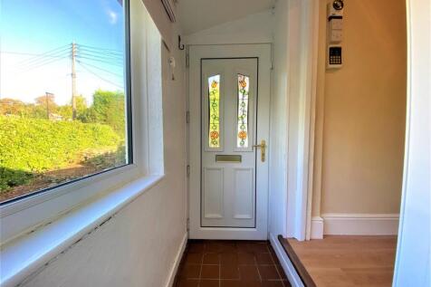 Side entrance porch