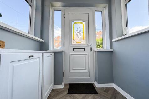 ENTRANCE PORCH
