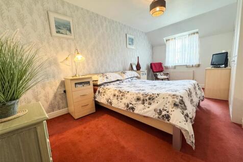BEDROOM  TWO