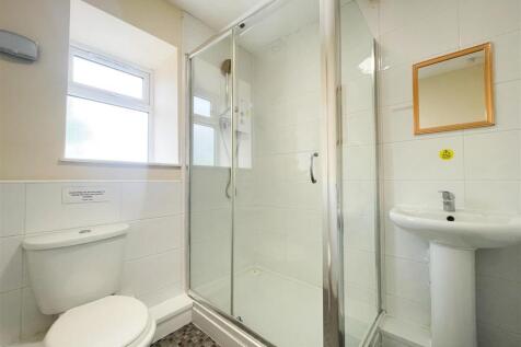 BATHROOM THREE