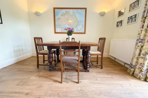 OPEN PLAN BREAKFAST KITCHEN DINING ROOM