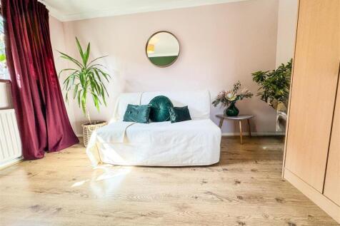 BEDROOM  TWO