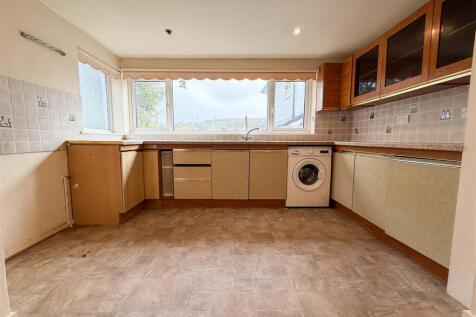 OPEN PLAN KITCHEN DINING ROOM