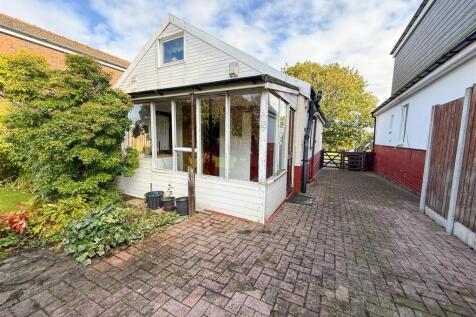 UTILITY PORCH AND SUNROOM