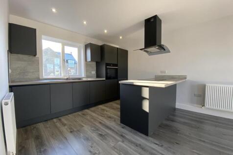 OPEN PLAN LIVING SPACE