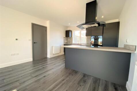 OPEN PLAN LIVING SPACE