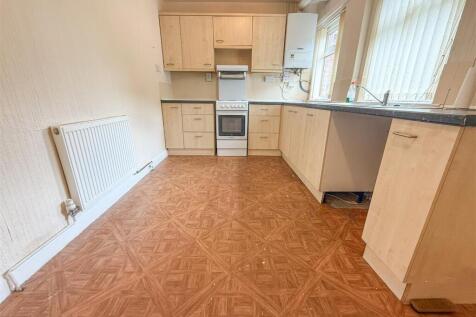KITCHEN DINING ROOM