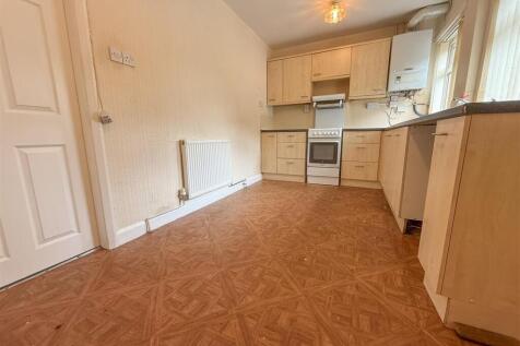 KITCHEN DINING ROOM