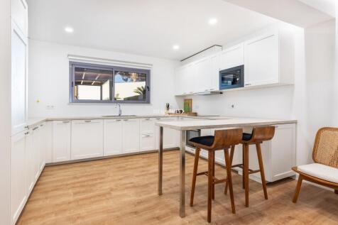Property Image 143