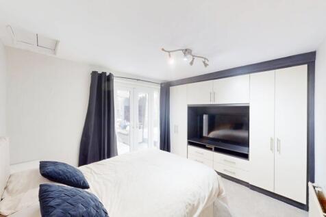 Downstairs bedroom