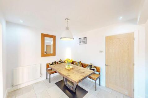 Dining/Kitchen