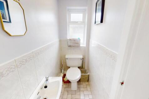 Downstairs Bathroom