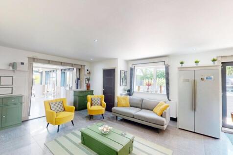 Kitchen / Family Room
