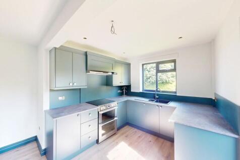 Kitchen / Lounge