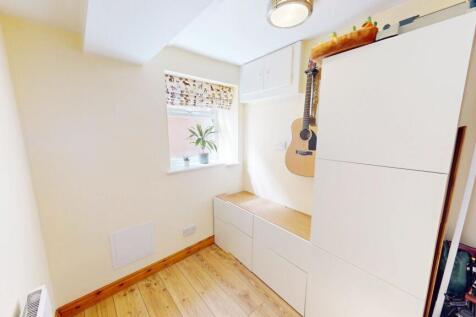 Cloak room