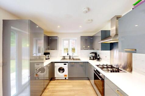 Dining/Kitchen