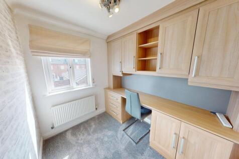 Bedroom 4/Office