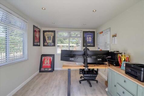 Detached Home Office