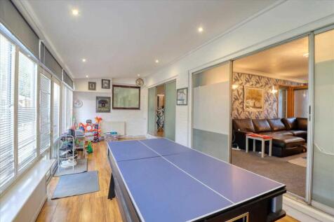 Conservatory Room