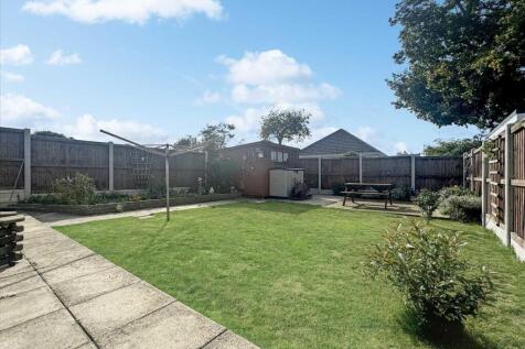 Westerly facing Rear