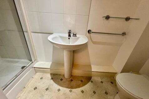 Shower Room/En Suite