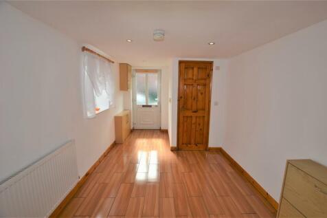 Open Plan Dining Hallway