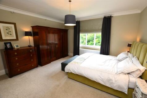 Principal Bedroom Suite