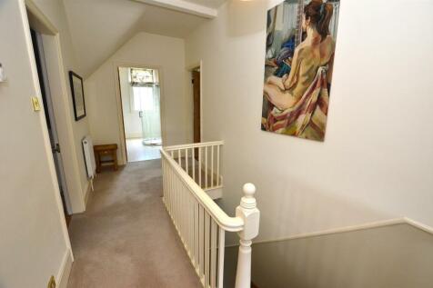 Second Floor Galleried Landing