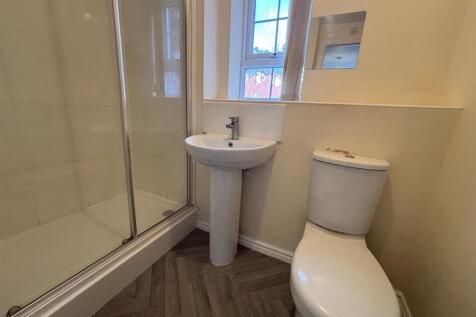 Shower Room En-Suite