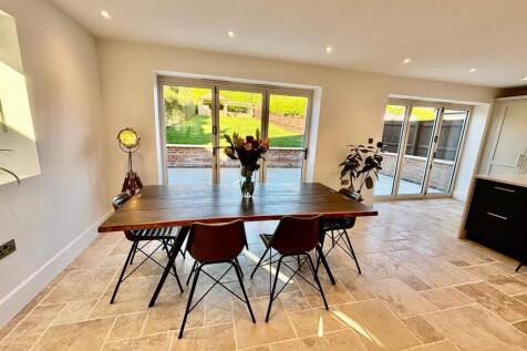 Dining/Family Media Area