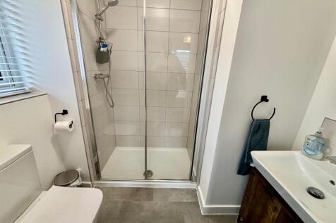 Shower Room En-Suite