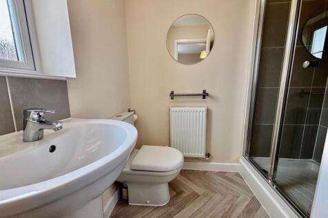 Shower Room/En Suite