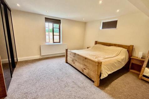 Principal Bedroom Suite