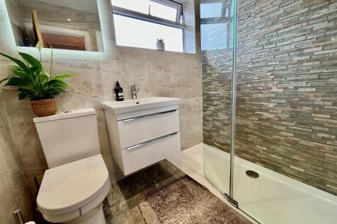 Luxury Shower Room