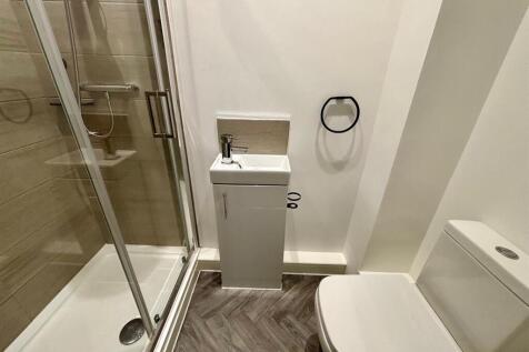 Shower Room/En Suite