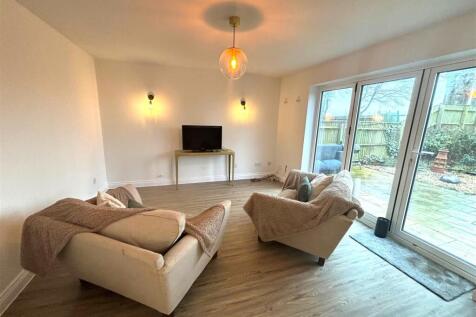 Sitting Room &amp; Kitchen