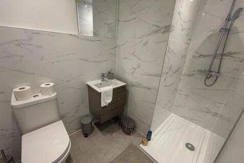 Shower Room/En Suite