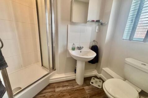 Shower Room/En Suite