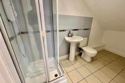 Shower Room/En Suite