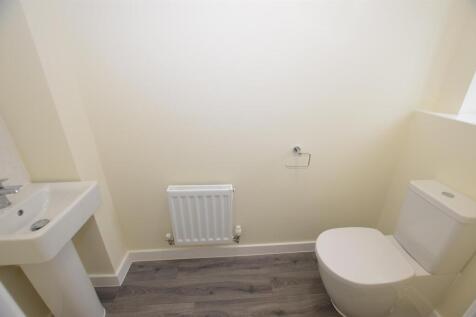 Guest Cloak Room/WC