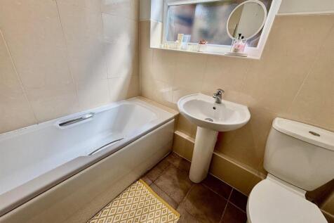 Ground Floor Bathroom