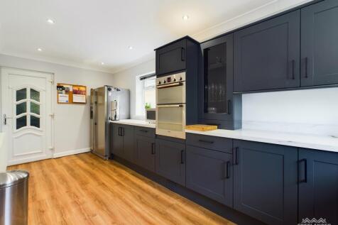 Kitchen 3