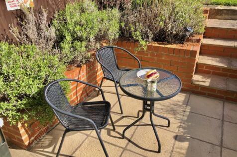 Patio2