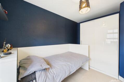 bedroom 2a