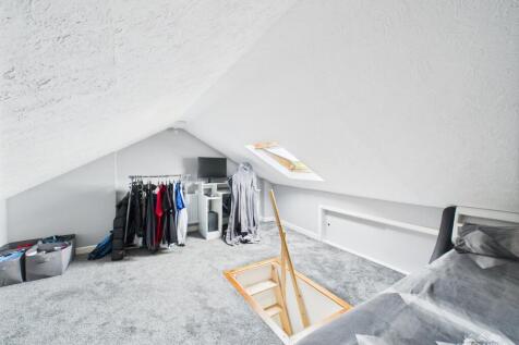 attic room 2